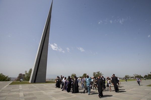 The WCC Executive Committee at the Armenian Genocide Memorial in Yerevan. Photo: Grigor Yepremyan 